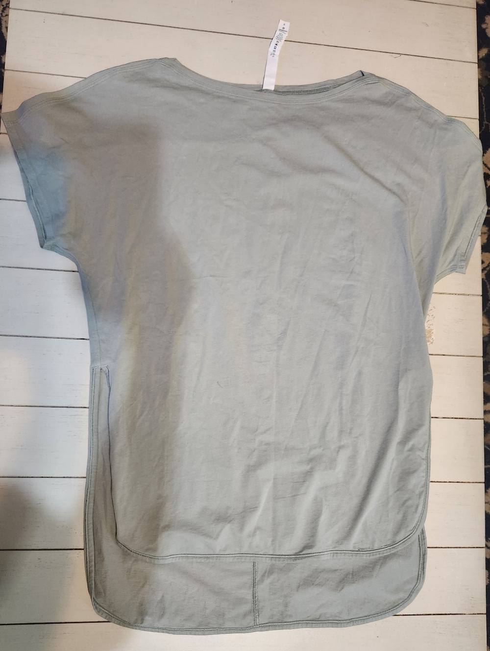 Lululemon Women's Size 8 Green Boxy High Low Hem Short Sleeve Oversized Shirt